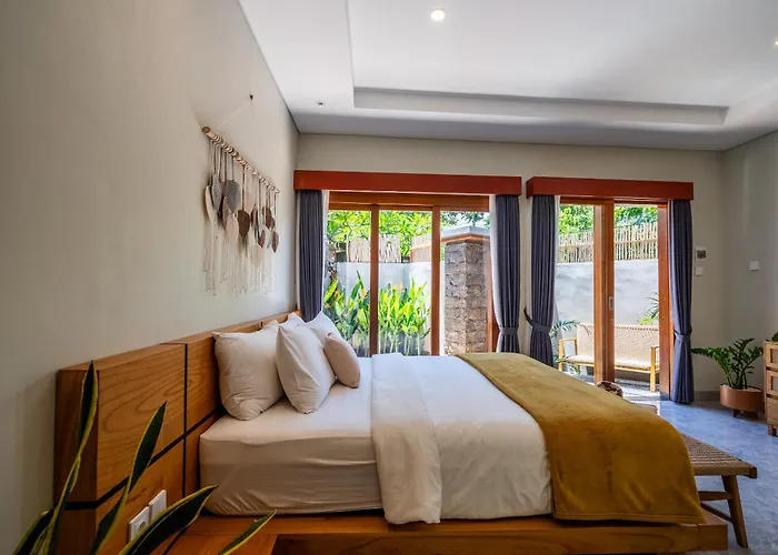 Semar Villa, A Cozy With A Private Pool, Bali Villa Legian (Bali)